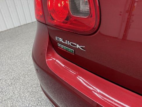 Used 2010 Buick Lucerne CXL FWD image 8