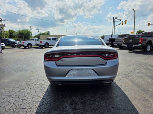 Used 2017 Dodge Charger SE RWD image 24
