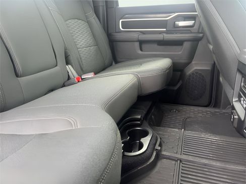 New 2026 RAM 3500 Big Horn AWD/4WD image 22