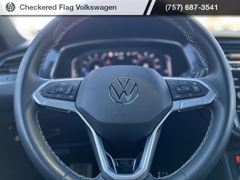 Used 2023 Volkswagen Tiguan SEL R-Line image 33