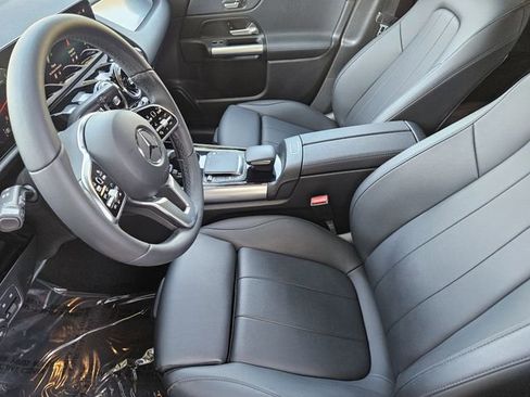 Certified 2023 Mercedes-Benz GLA 250 image 12