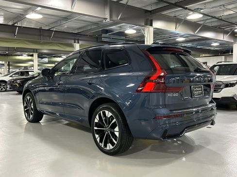 Used 2026 Volvo XC60 B5 Plus w/ Protection Package Premier AWD/4WD image 4