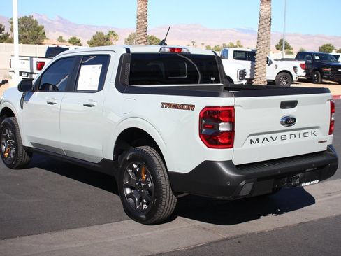 Certified 2024 Ford Maverick Tremor w/ Tremor Off-Road Package AWD/4WD image 5