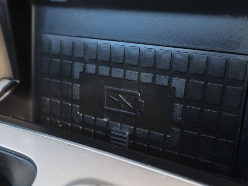 Used 2022 Ford Explorer Limited w/ Equipment Group 301A image 15