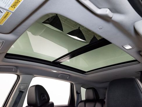 Used 2023 Acura MDX SH-AWD image 12