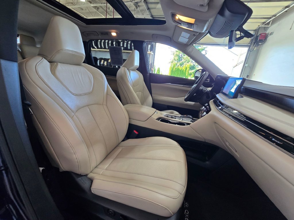Certified 2025 INFINITI QX60 Sensory AWD/4WD image 25