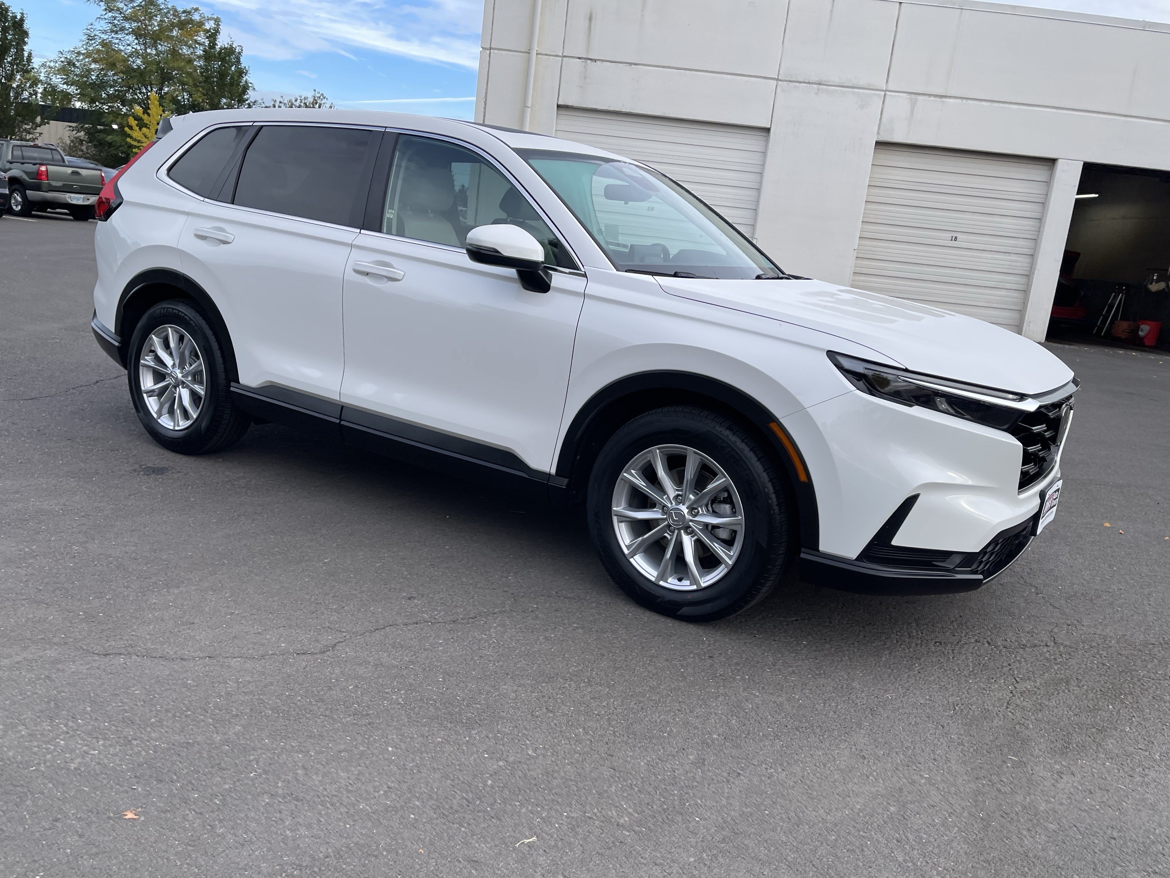 Used 2024 Honda CR-V EX image 7
