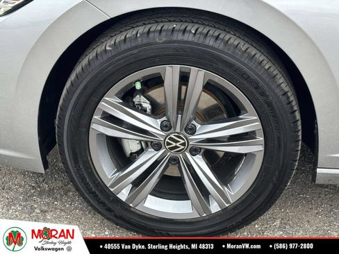 Certified 2023 Volkswagen Jetta SE w/ Panoramic Sunroof Package FWD image 8