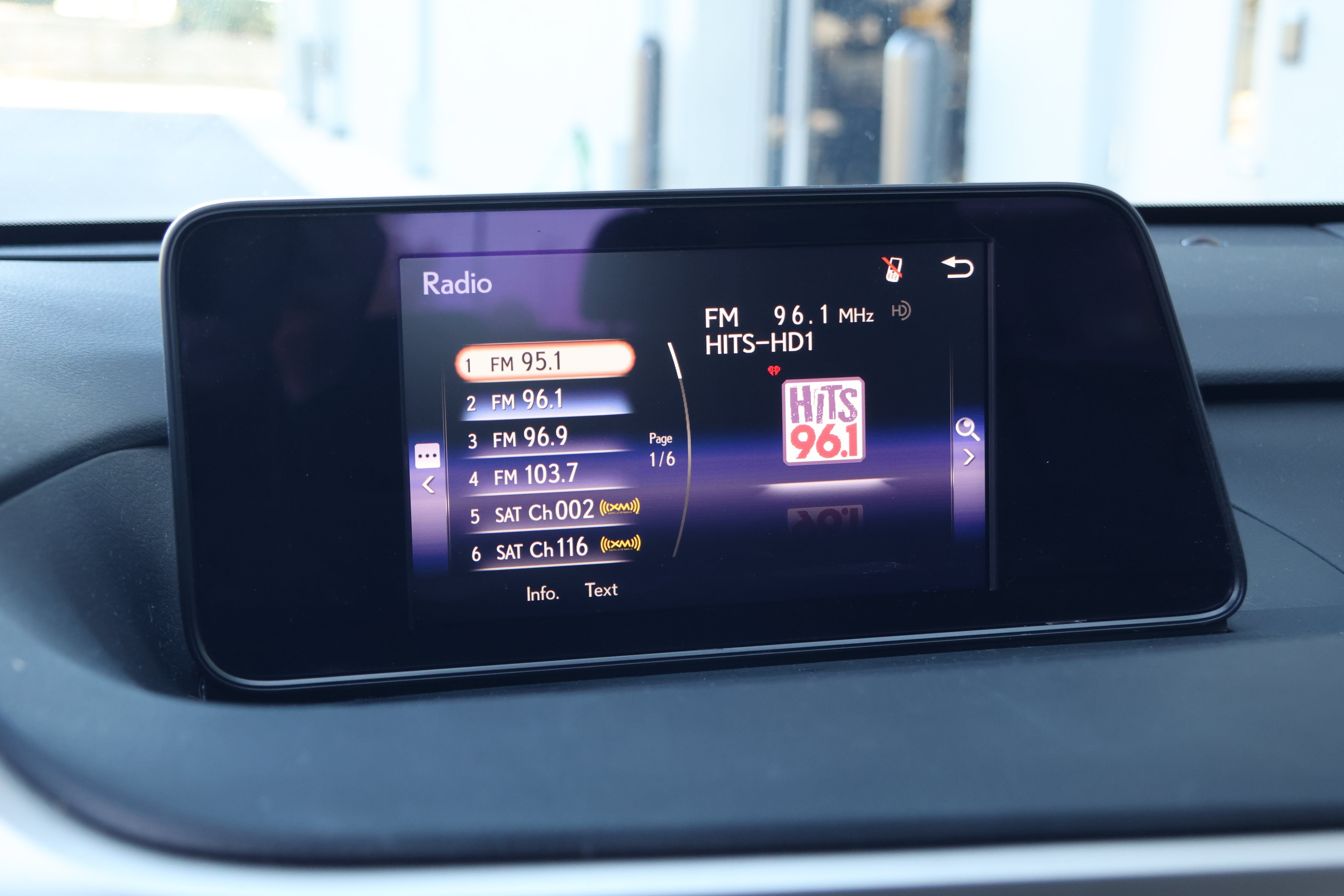 Used 2019 Lexus RX 350 FWD w/ Premium Package image 18