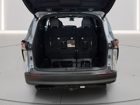 Used 2023 Toyota Sienna XLE Woodland Edition AWD/4WD image 16
