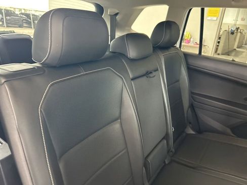 Used 2021 Volkswagen Tiguan SE image 23