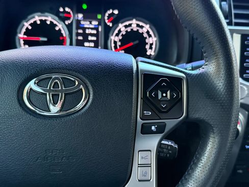 Used 2022 Toyota 4Runner Limited image 33