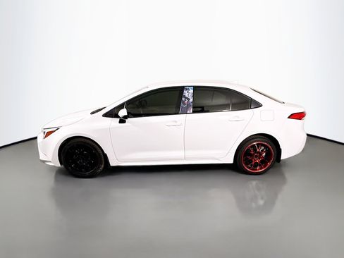 Used 2024 Toyota Corolla LE image 6