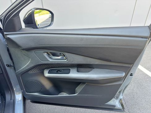Used 2023 Nissan Ariya FWD image 41