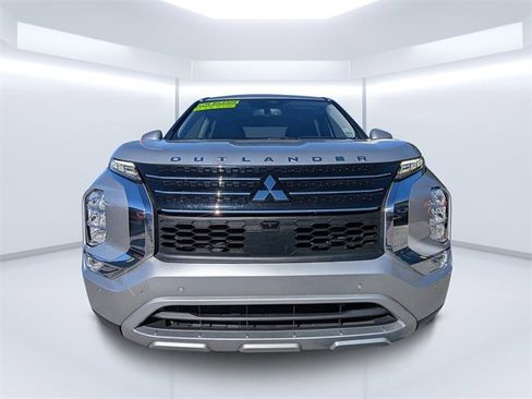 Used 2024 Mitsubishi Outlander FWD image 5