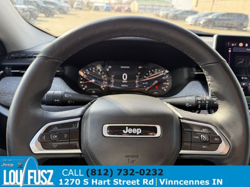 Used 2022 Jeep Compass Latitude image 14
