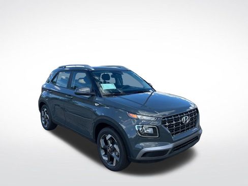 New 2026 Hyundai Venue SEL FWD image 8