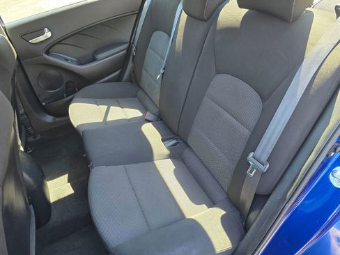 Used 2018 Kia Forte LX w/ LX Rear Camera Package image 10