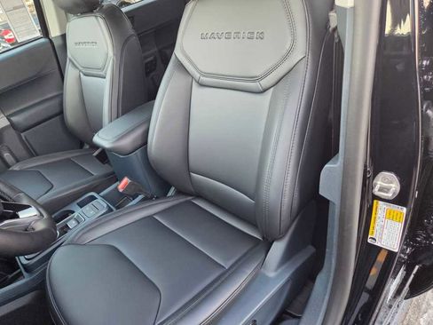 New 2026 Ford Maverick Lariat w/ Black Appearance Package image 18