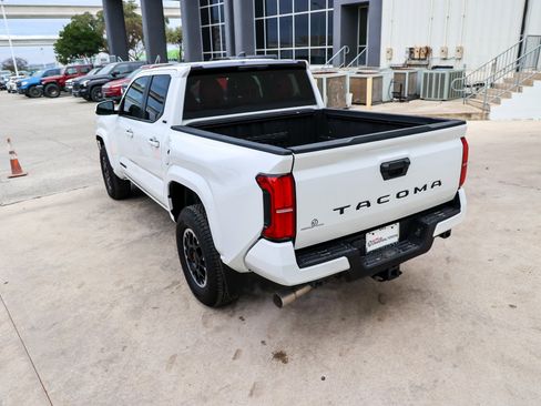 Certified 2024 Toyota Tacoma SR5 image 9