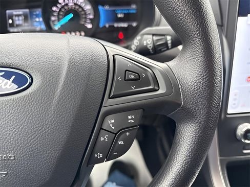 Used 2024 Ford Edge SEL image 31