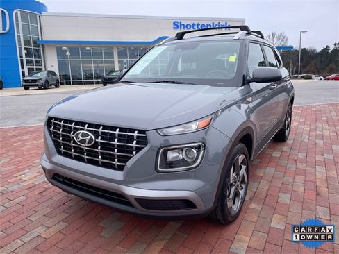Used 2023 Hyundai Venue SEL image 1