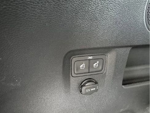 Used 2024 Kia Telluride SX w/ Towing Package image 18