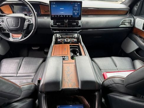 Used 2023 Lincoln Navigator Black Label AWD/4WD image 14