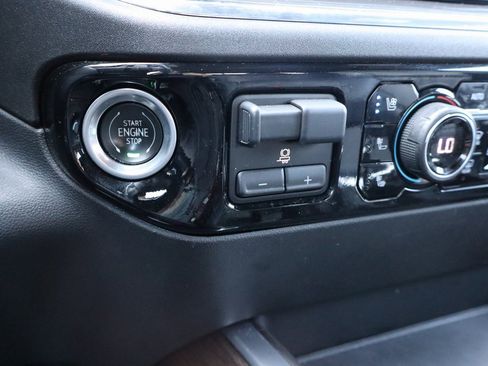 Used 2023 Chevrolet Silverado 1500 High Country w/ Z71 Off-Road Package image 12