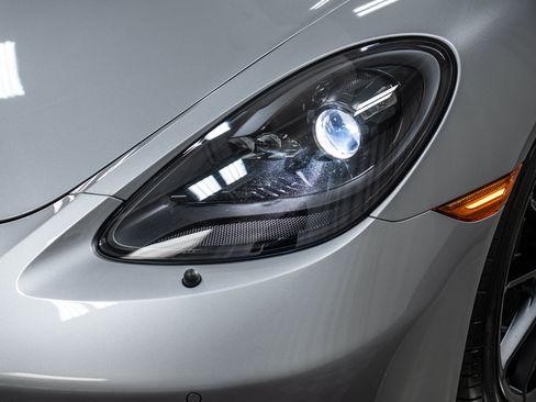 Certified 2025 Porsche 718 Cayman GTS RWD image 44
