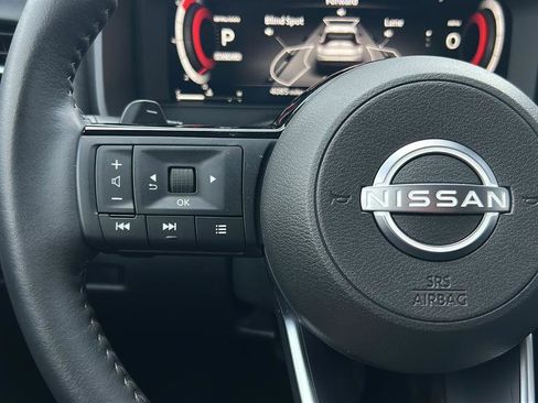 Used 2024 Nissan Rogue Platinum w/ Platinum Premium Package FWD image 33