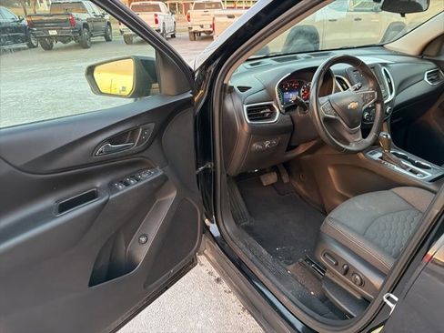 Used 2020 Chevrolet Equinox LT image 36
