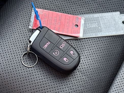 Certified 2024 Dodge Durango GT image 38