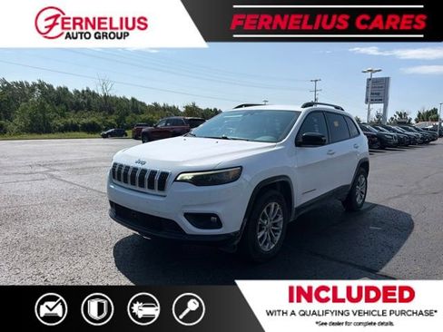 Used 2022 Jeep Cherokee Latitude Lux AWD/4WD image 3