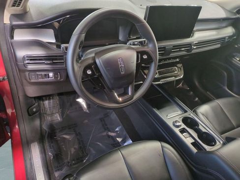 Certified 2023 Lincoln Corsair FWD w/ Towing Package image 11