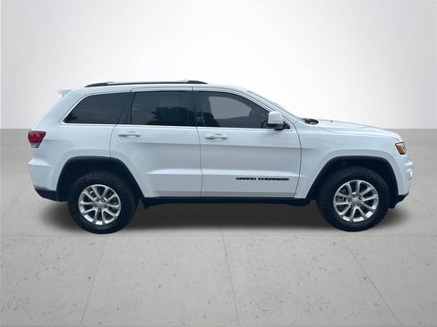 Used 2021 Jeep Grand Cherokee Laredo AWD/4WD image 6