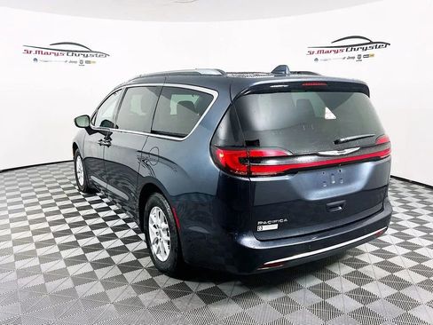 Used 2021 Chrysler Pacifica Touring-L w/ Premium & Safety Sphere Group FWD image 6