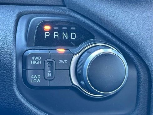 Used 2024 RAM 2500 Tradesman w/ Chrome Appearance Group image 12