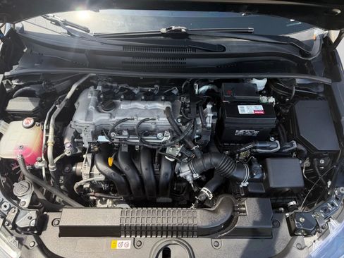 Used 2022 Toyota Corolla LE w/ LE Convenience Package FWD image 38