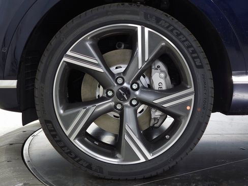 New 2025 Genesis GV80 3.5T Prestige image 8