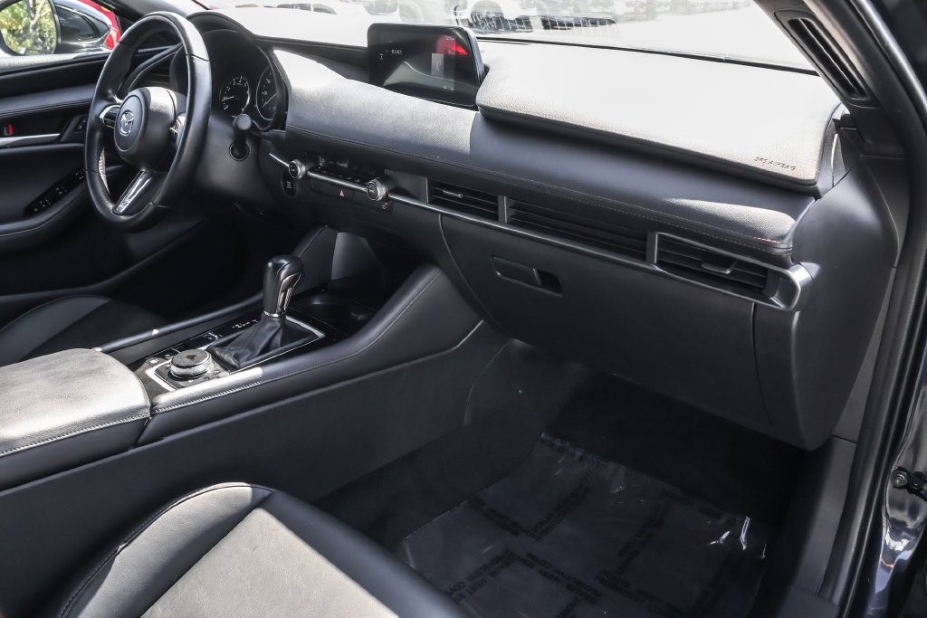 Used 2024 MAZDA MAZDA3 s FWD image 35