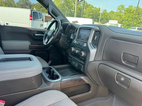 Used 2021 GMC Sierra 1500 SLT w/ SLT Premium Plus Package AWD/4WD image 24