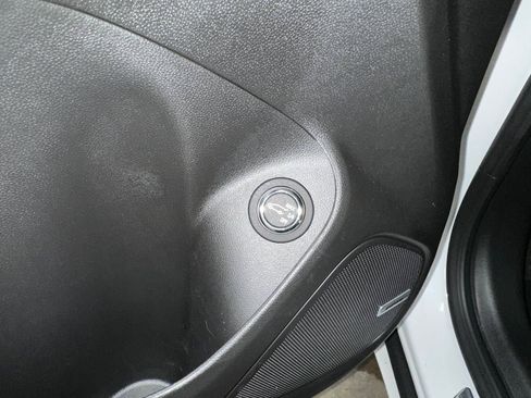 Certified 2024 Buick Encore GX Avenir w/ Avenir Convenience Package image 9