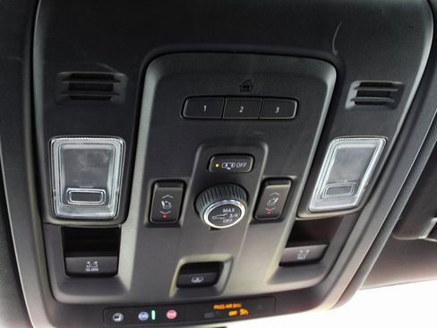 Used 2021 Chevrolet Suburban High Country w/ Premium Package image 32