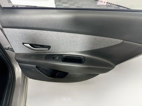 Used 2023 Hyundai Elantra Limited FWD image 29
