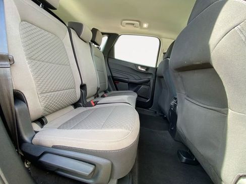 Used 2021 Ford Escape SE image 14