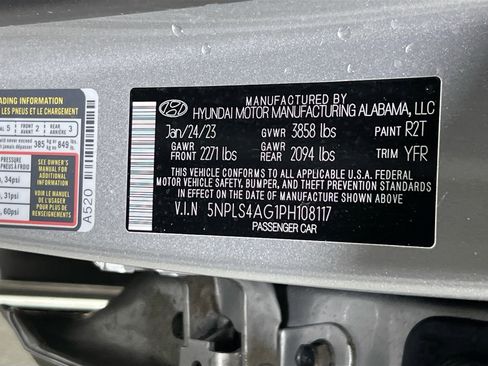 Used 2023 Hyundai Elantra SEL w/ Convenience Package image 31