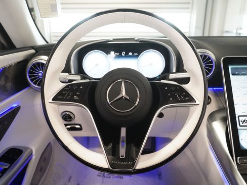 Certified 2026 Mercedes-Benz Maybach SL 680 image 18