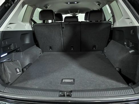 Certified 2023 Volkswagen Tiguan SE AWD/4WD image 9