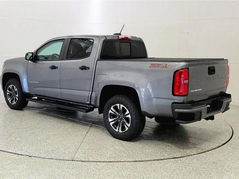 Used 2022 Chevrolet Colorado Z71 AWD/4WD image 5
